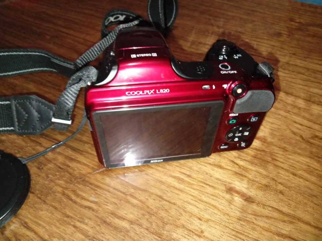 Nikon coolpix L820