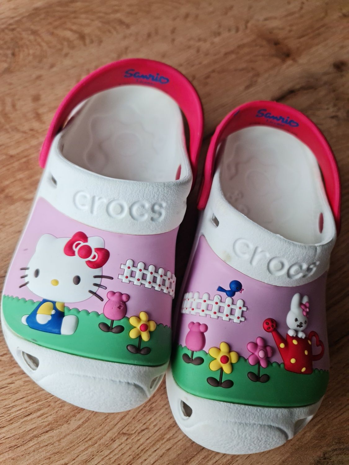 Crocs Hello Kitty