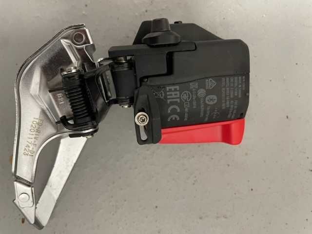 Przerzutka przednia Sram Rival AXS FD-RIV-E-D1