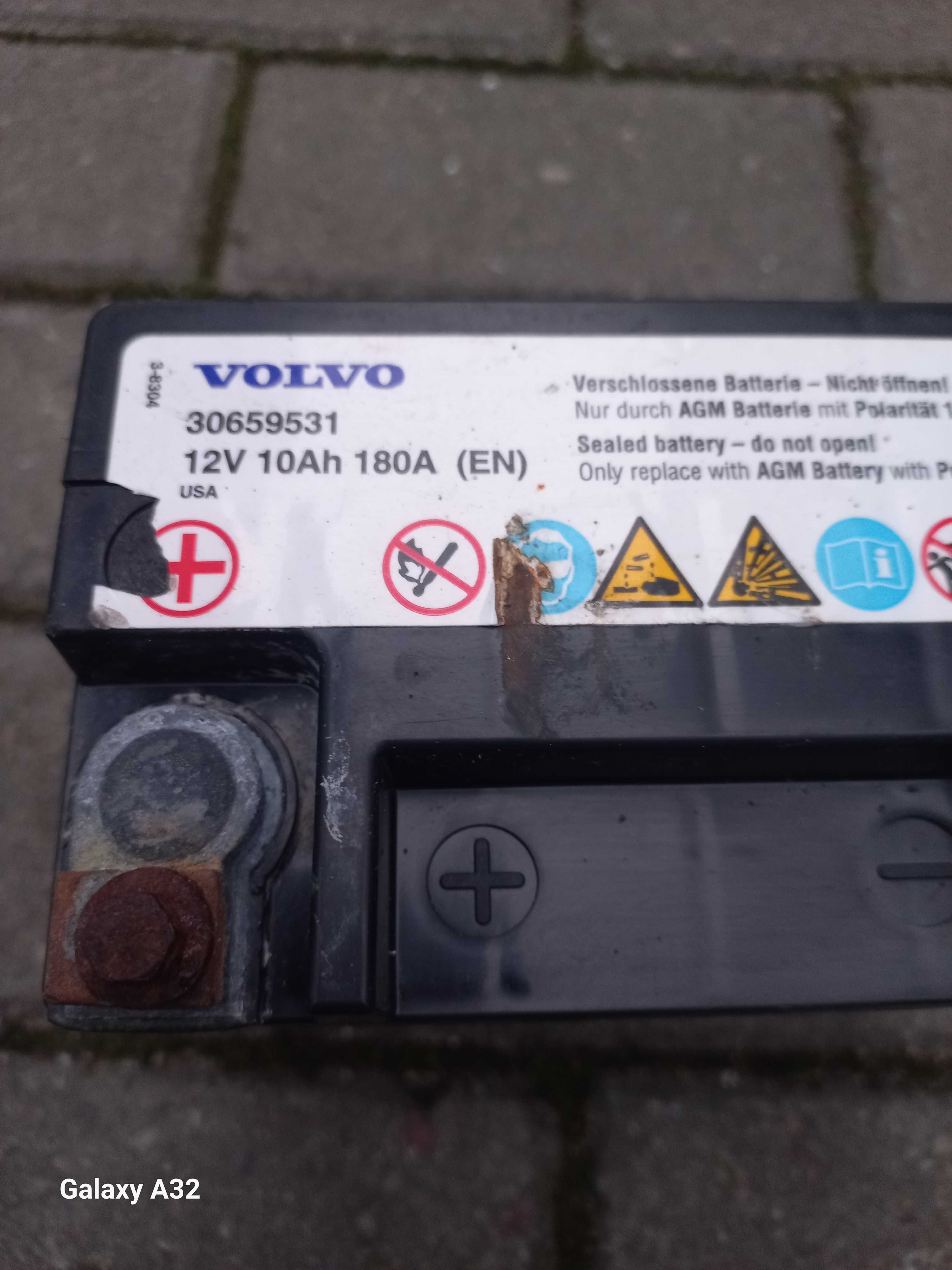 akumulator start stop volvo v40 d2