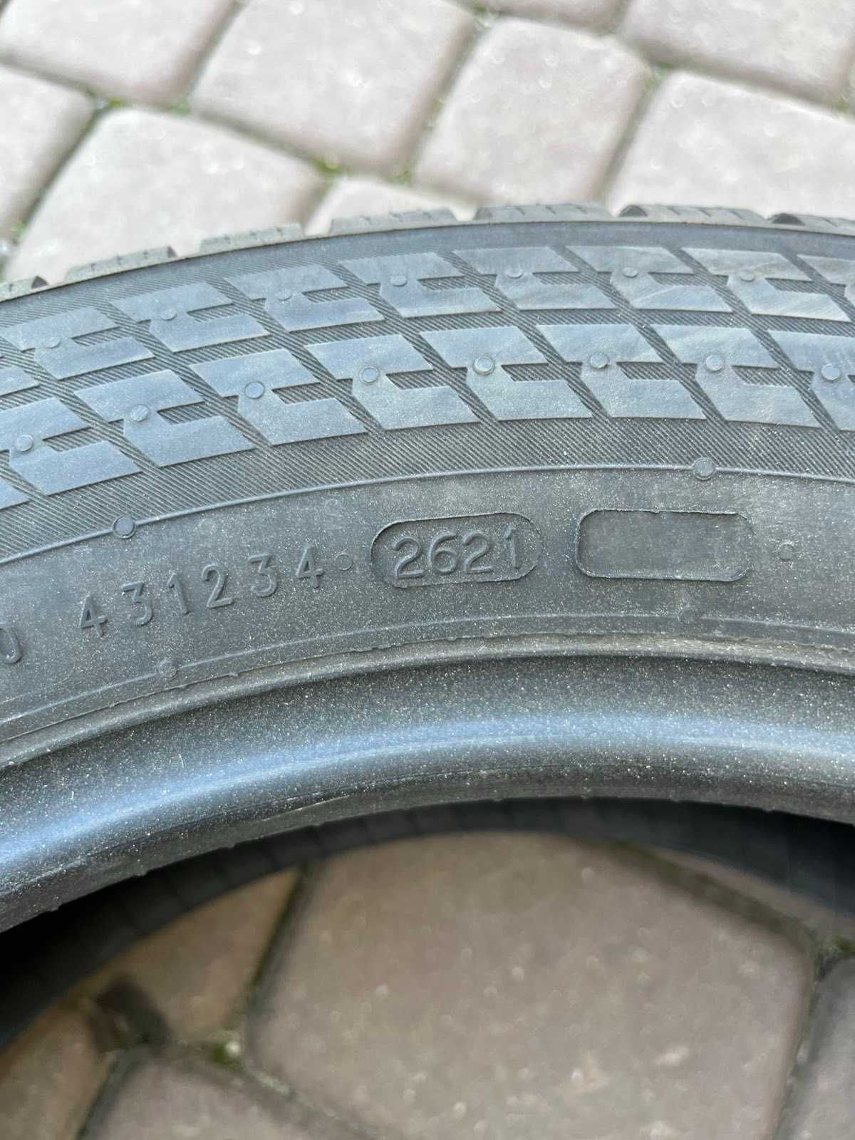 Opony Nokian WR Snowproof P  215/55/17 98V