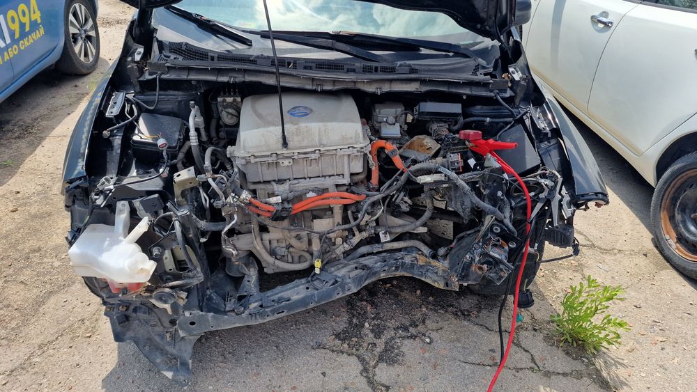 Продам Nissan Leaf 2015 Черный