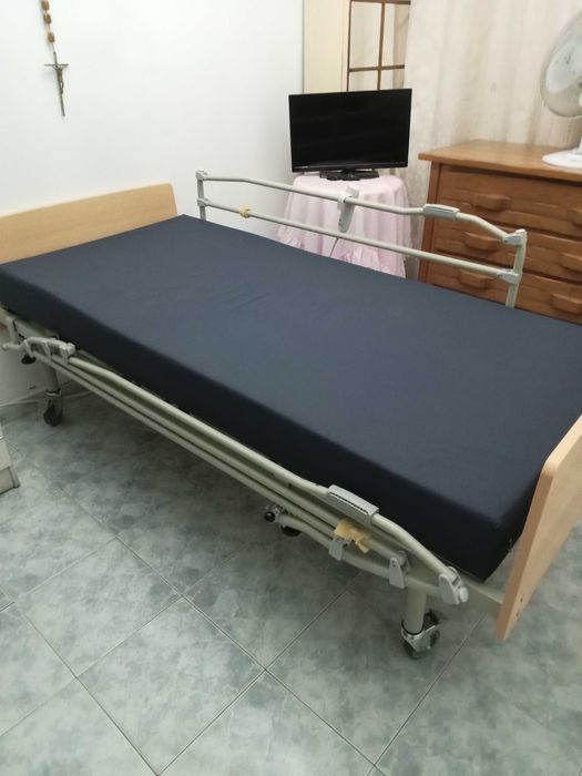 Vende-se cama articulada com colchão