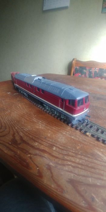 Lokomotywa i wagon h0 piko