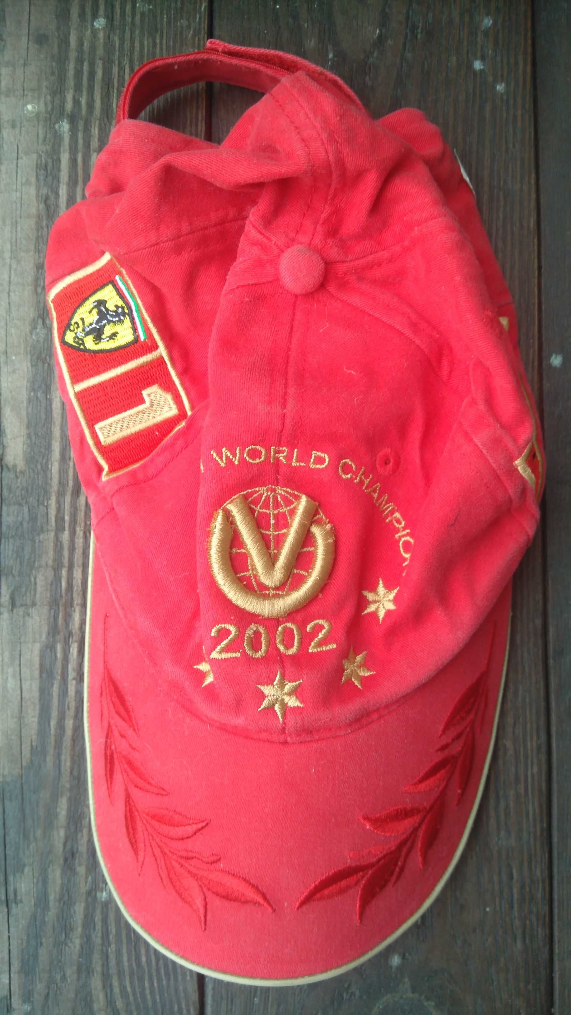 Czapka z daszkiem Ferrari F1 Michael Schumacher Champion 2002