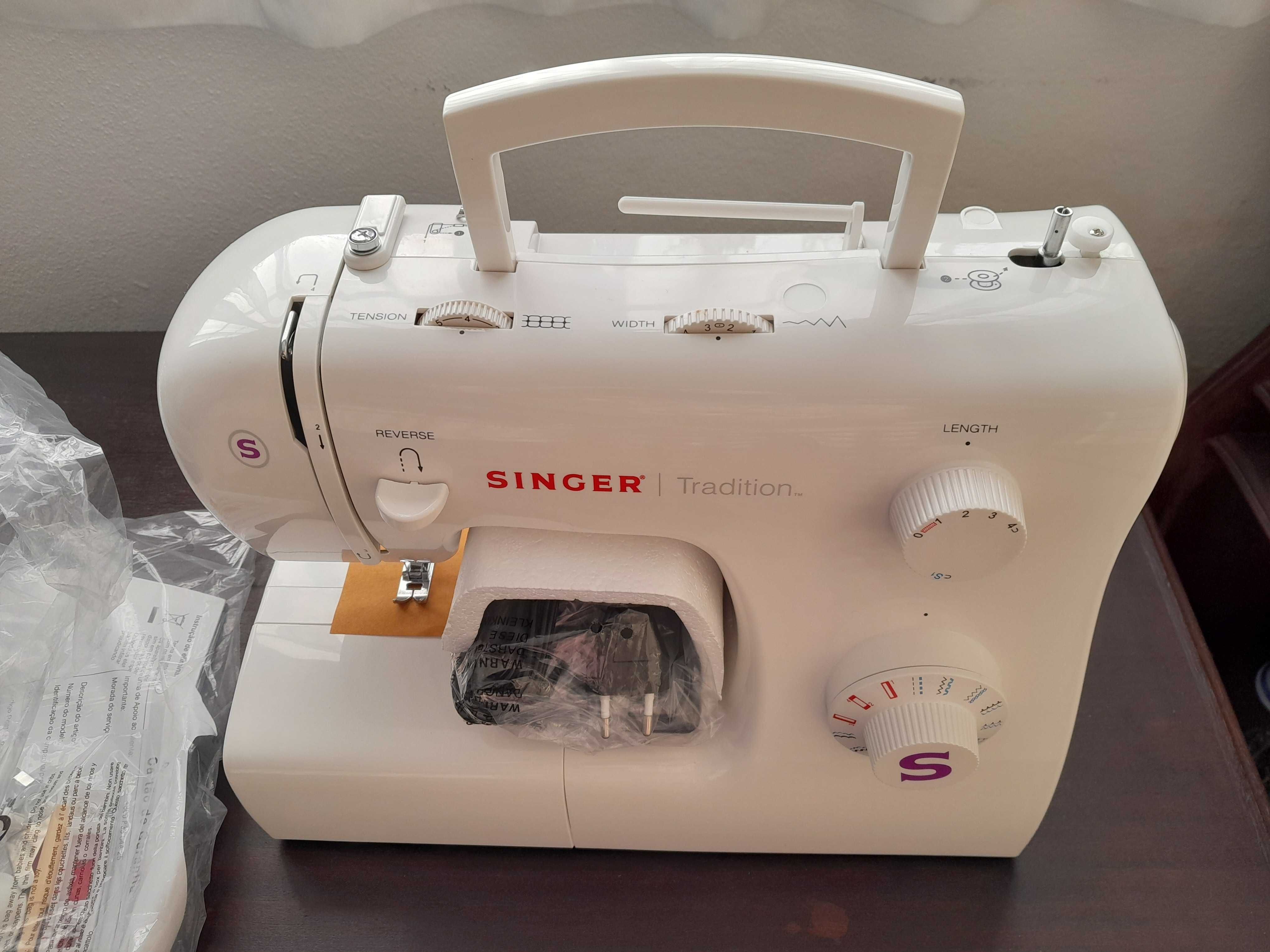 Vendo Máquina de costura SINGER