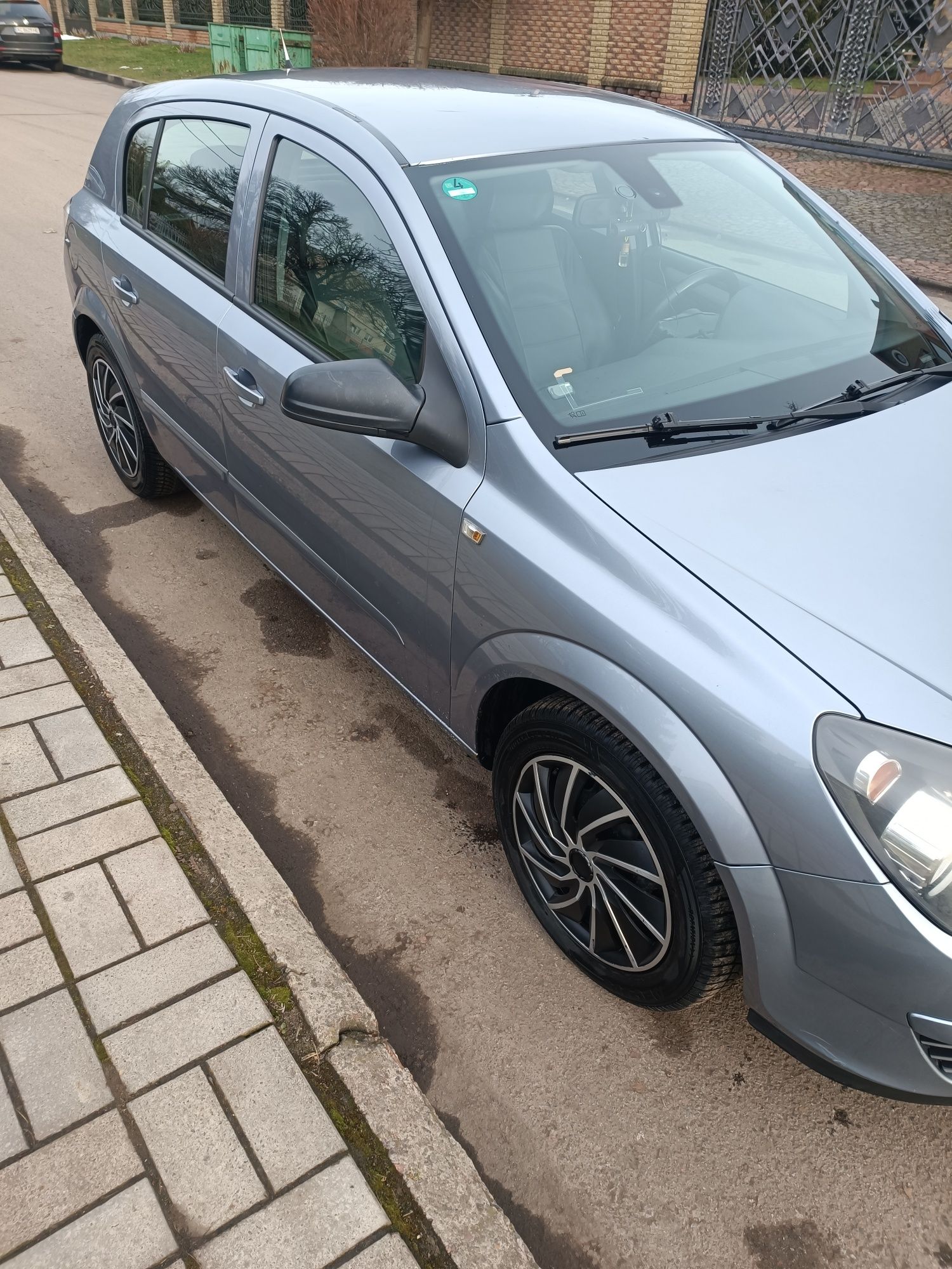 Автомобіль ОПЕЛЬ АСТРА