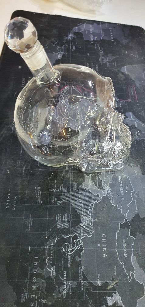 Karafka czaszka 1 litr szkło