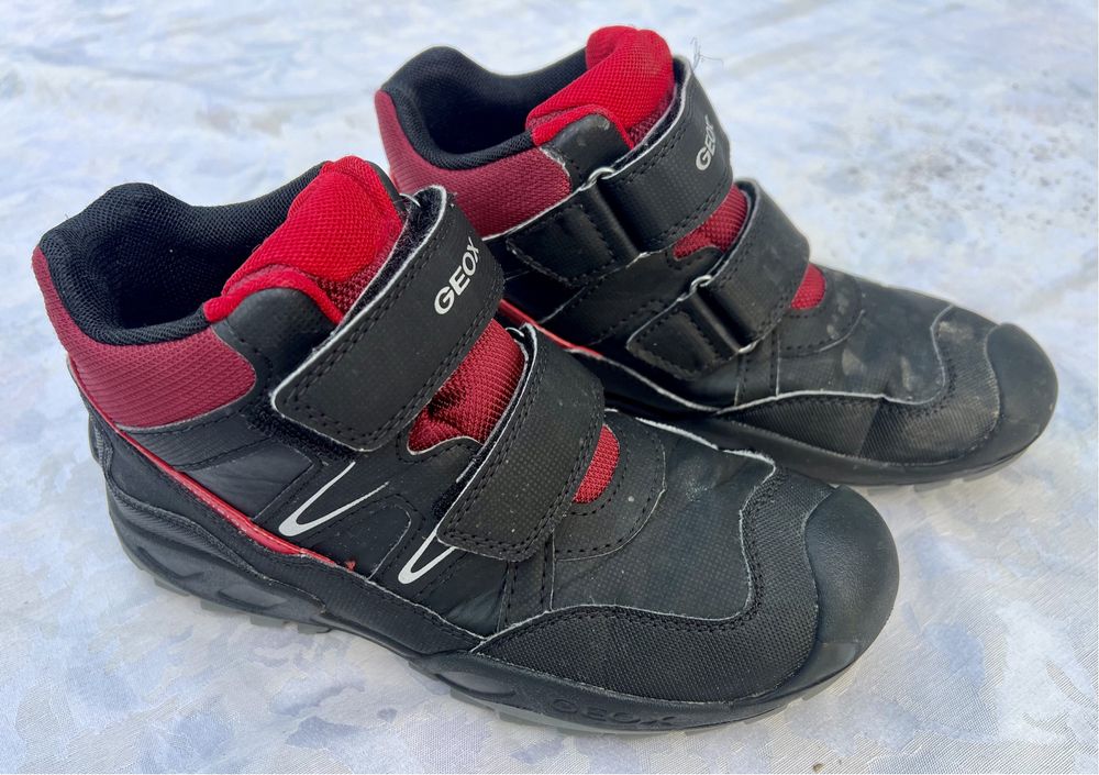 Buty Geox rozmiar 37 dzieciece zimowe