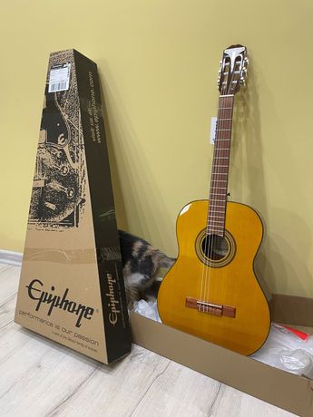 Классическая гитара EPIPHONE PRO-1 Classic 1.75 + увлажнитель