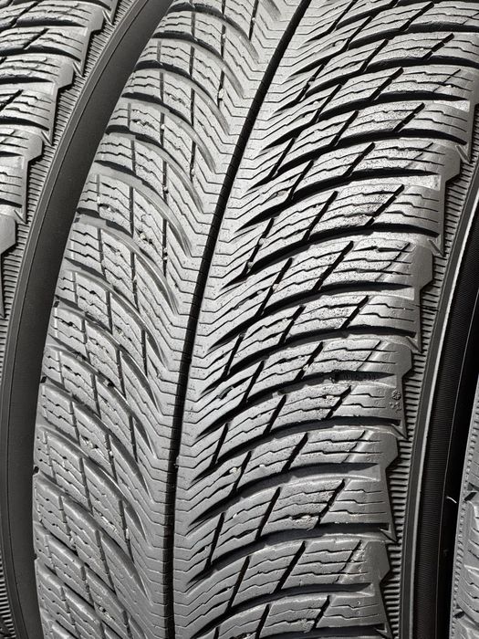225/65 R17 Michelin Pilot Alpin5 SUV | Зима | 4шт | Іспанія | 2024 |