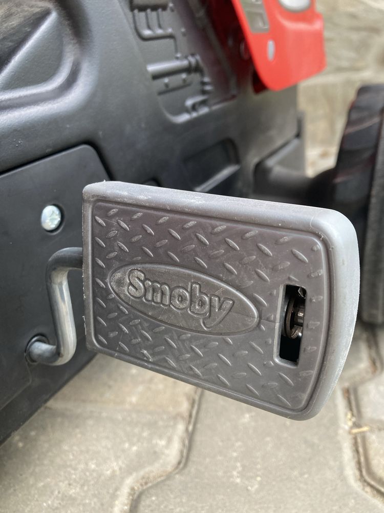 Traktor z przyczepą firmy smoby