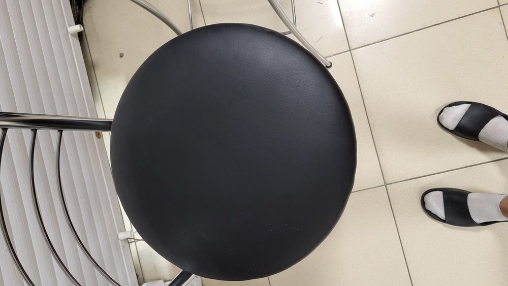 Стілець барний високий