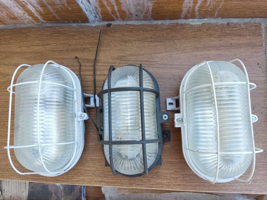 Світильники настінні