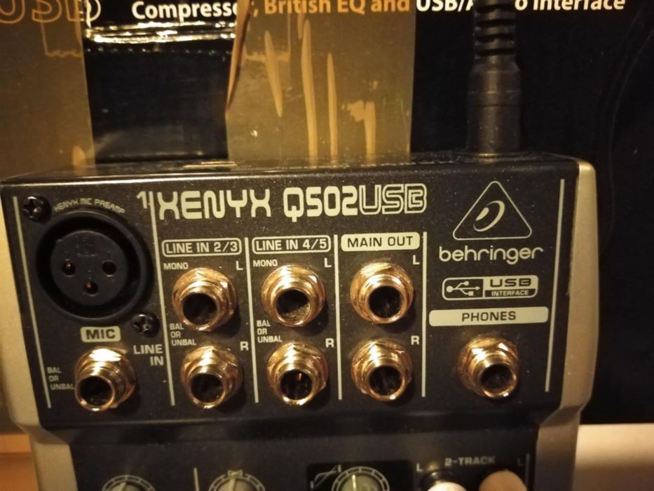 Mesa de audio Behringer, mod Xenix Q502 USB