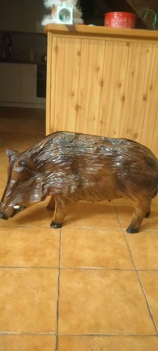 Figurka ogrodowa dzik