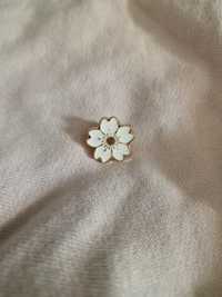 Przypinka pin wpinka broszka brooche stokrotka kwiat