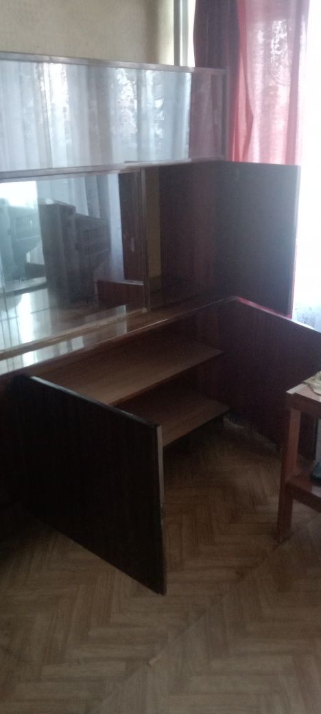 Witryna oszklona z lustrem PRL