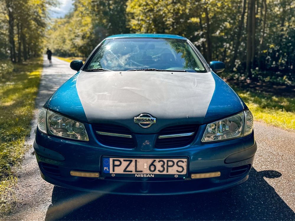Nissan Almera 2001