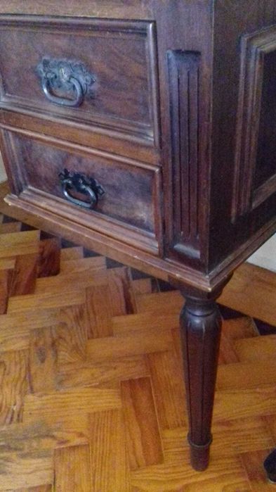 mesa/secretária com gavetas