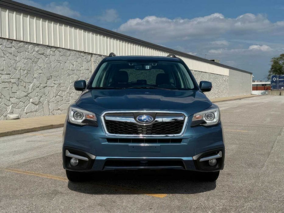 Subaru Forester      2018