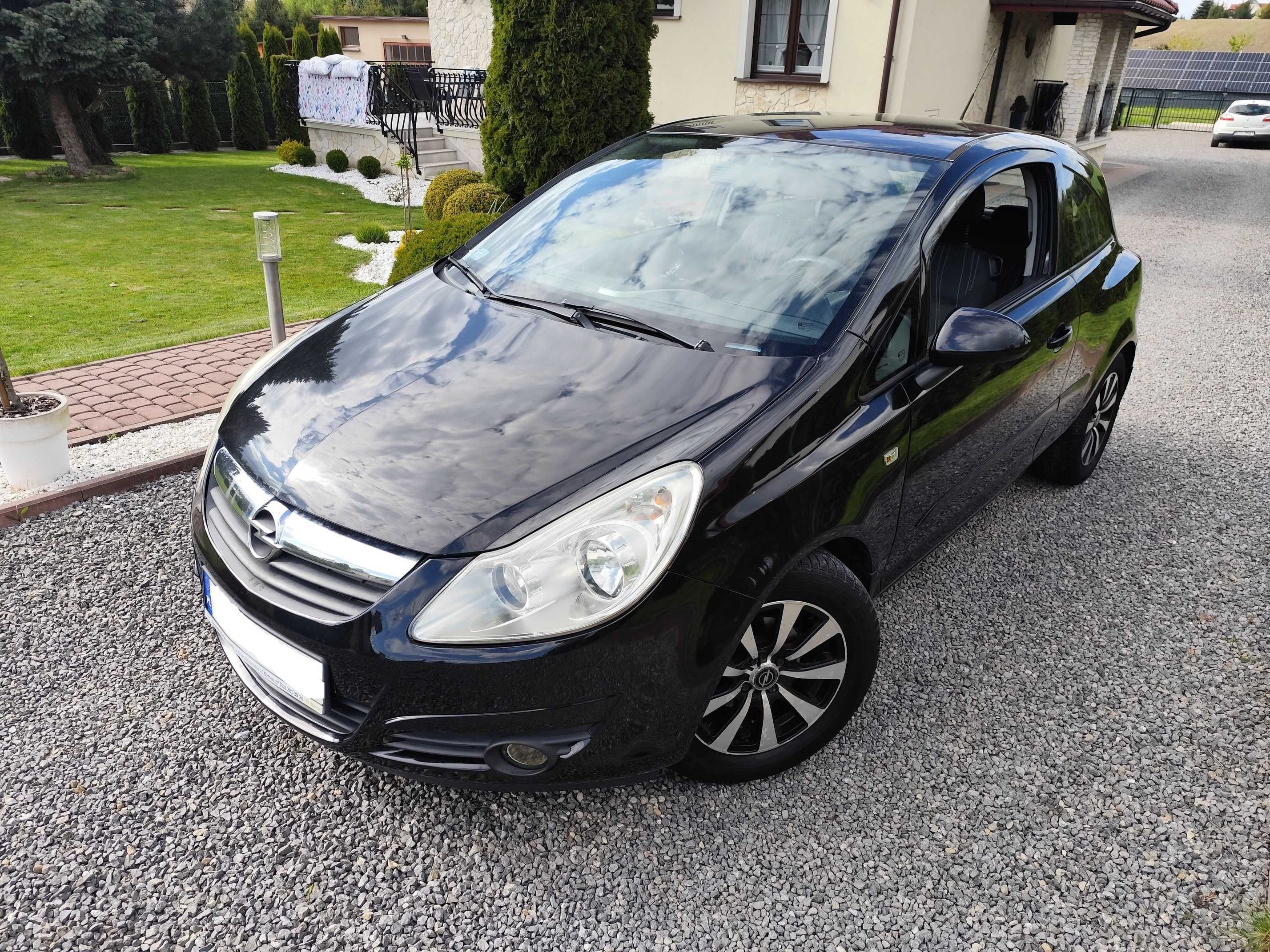 Corsa D 1.4 90 KM klima