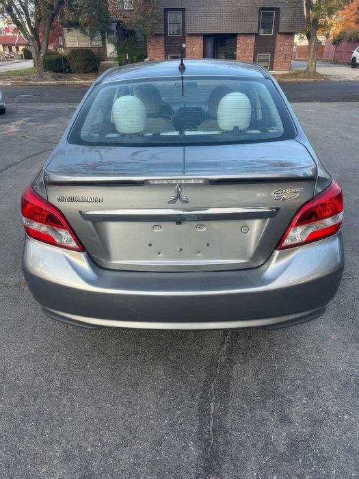 Mitsubishi Mirage G4 ES      2018