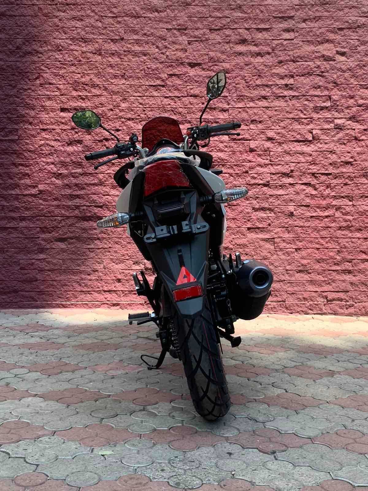 Дорожный мотоцикл LIFAN KP200 (IROKEZ 200)