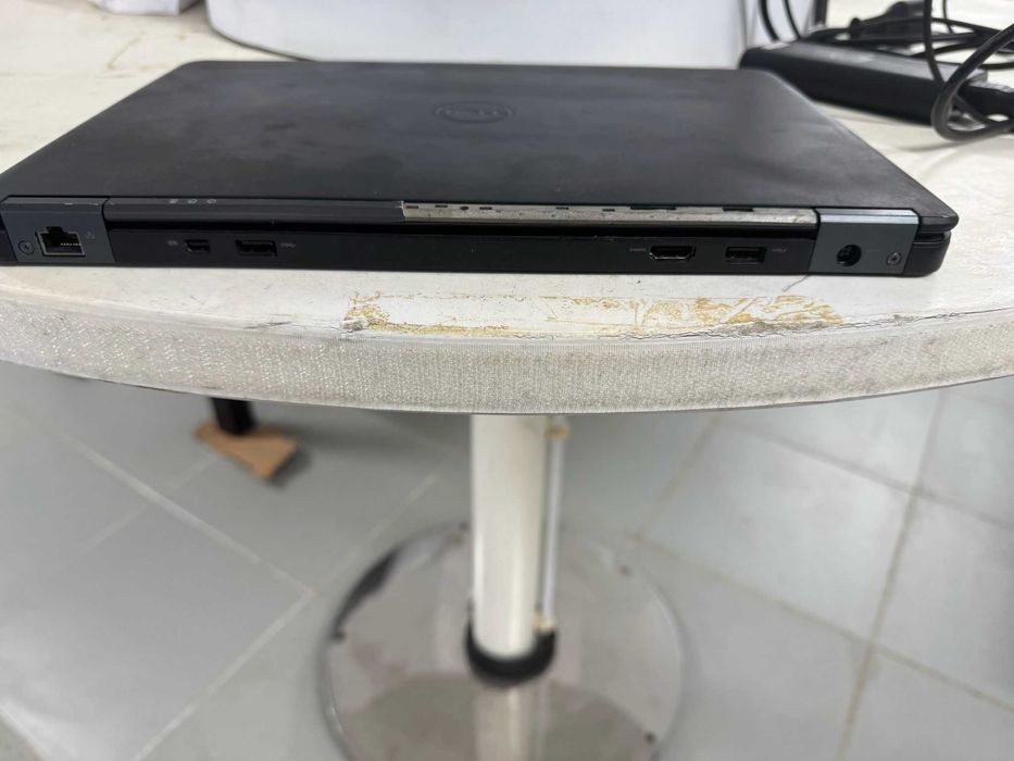 Portátil Dell Latitude E7490 Fiável