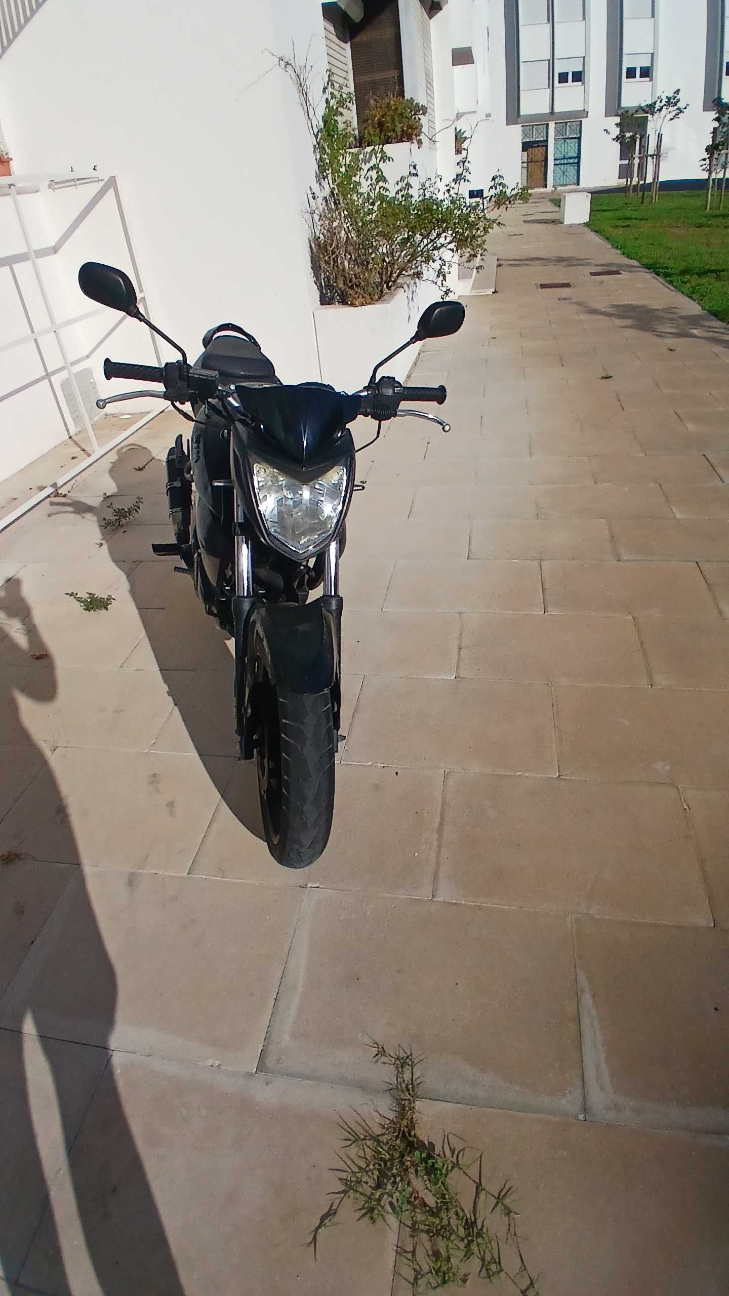 Vendo ou troco sym wolf 125 por 125 supermotard