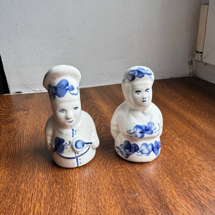 Solniczka/ Pieprzniczka figuralne Fajans Włocławek/ Koło PRL