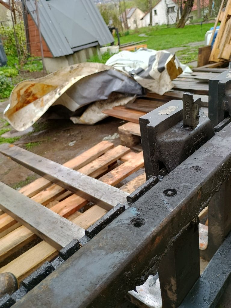 Widły 160 cm z karetką