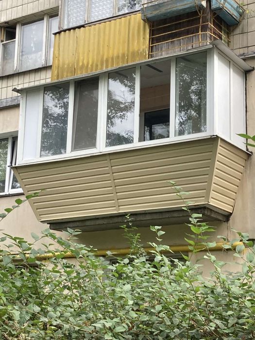 Обшивка вагонкою лоджії, Внутрішня та зовнішня обшивка балкона