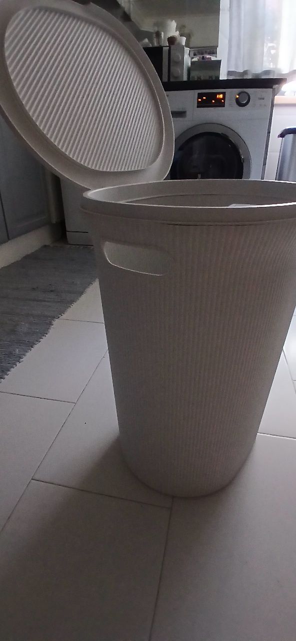Cesto roupa branco