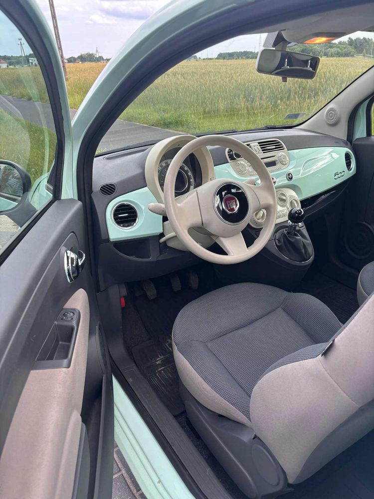Fiat 500 kolor miętowy, wyjątkowy