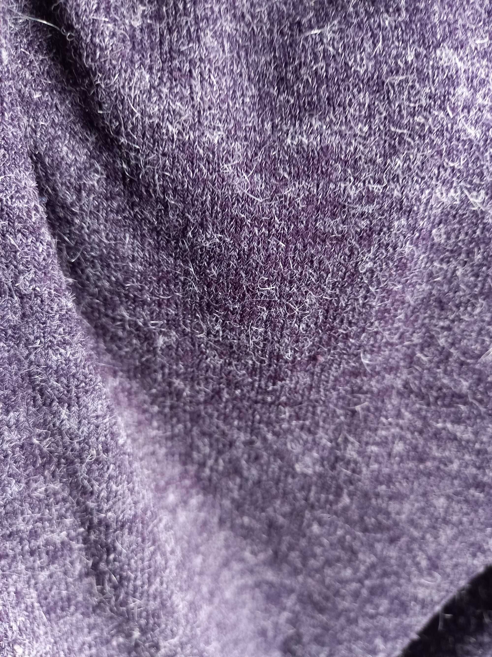 Camisola preta mesclada de roxo, com renda preta - M - Local