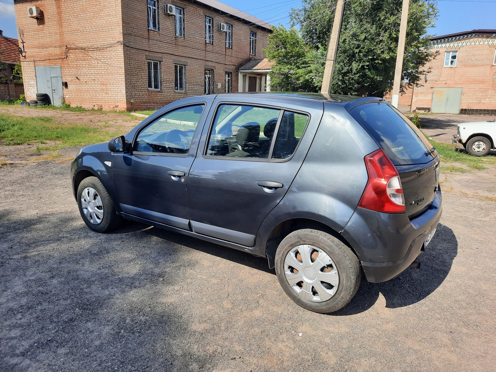 Оренда авто Dacia Sandero (2800грн, або %від каси) під таксі. КіТ Cars