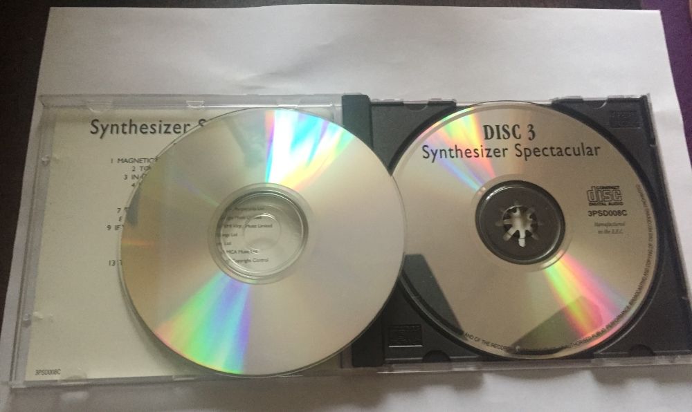 Synthesizer 2 x CD