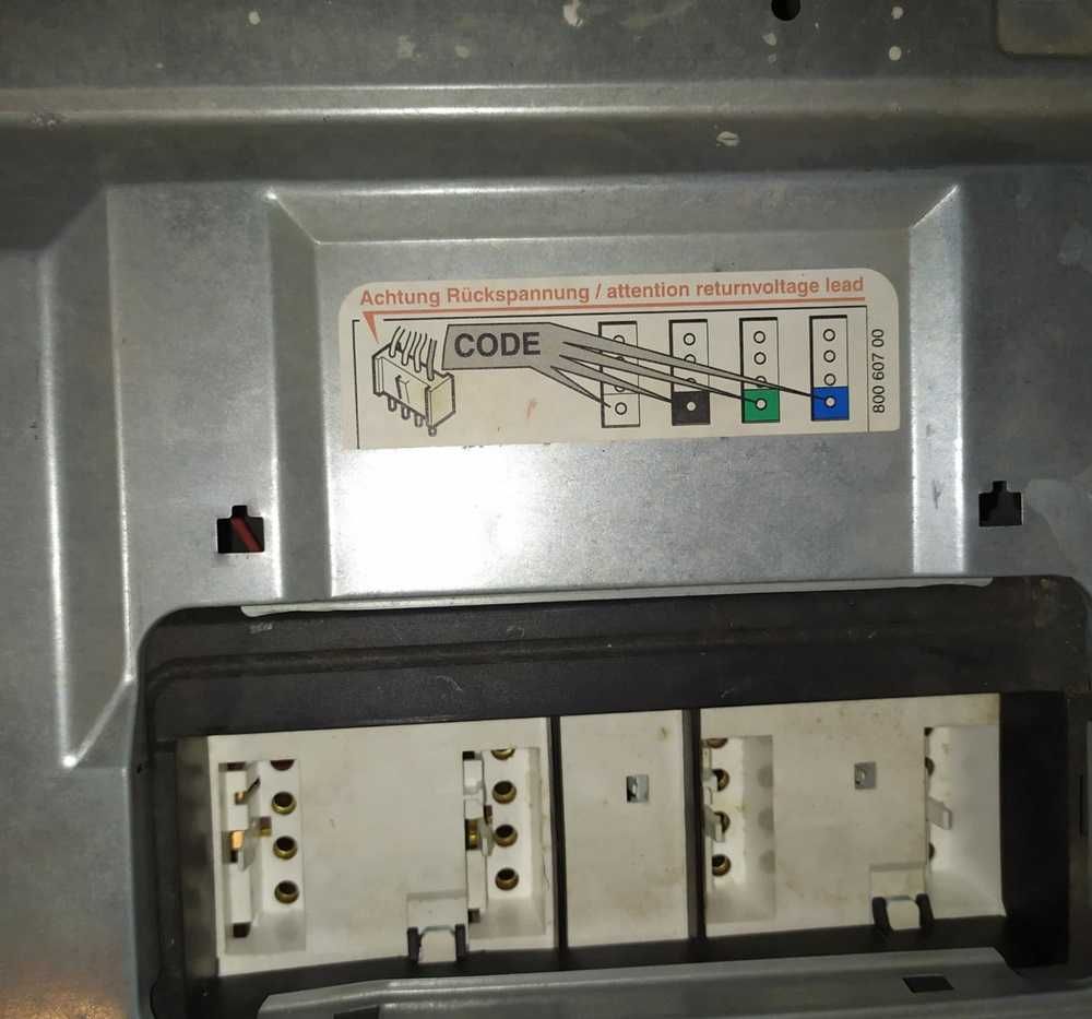 Piekarnik Siemens HE15140 z płyta EKT 7304 elektryczną Zestaw AGD