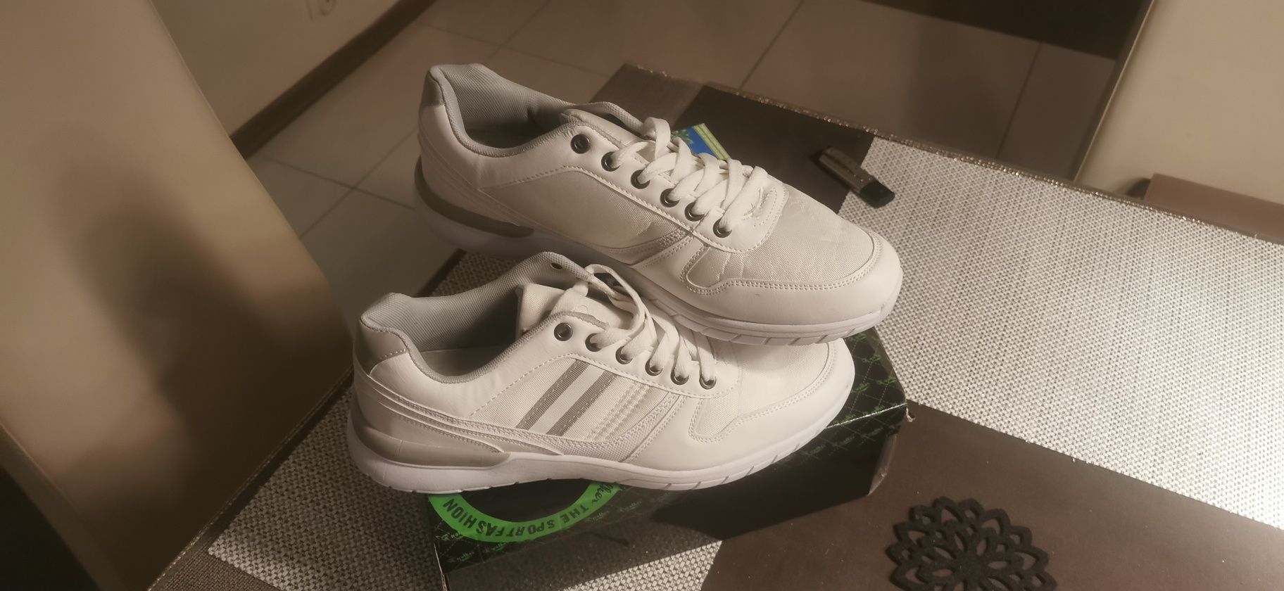 Buty sportowe męskie rozm 42