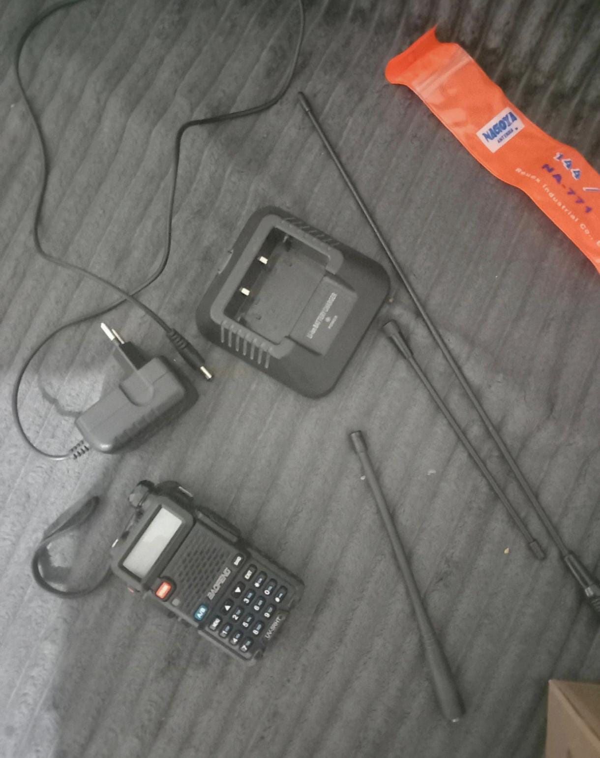 Krótkofalówka Baofeng UV5r HT