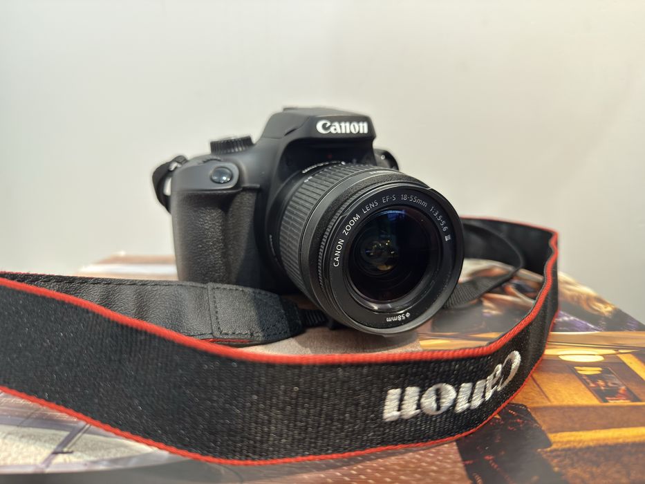 Lustrzanka Canon EOS 4000D super cena!!!