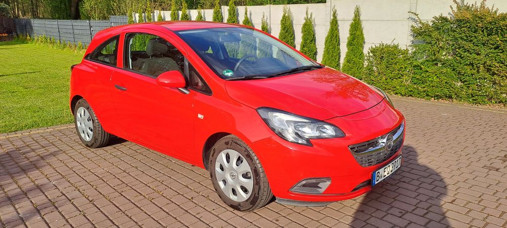 Sprzedam opel corsa E niski przebieg