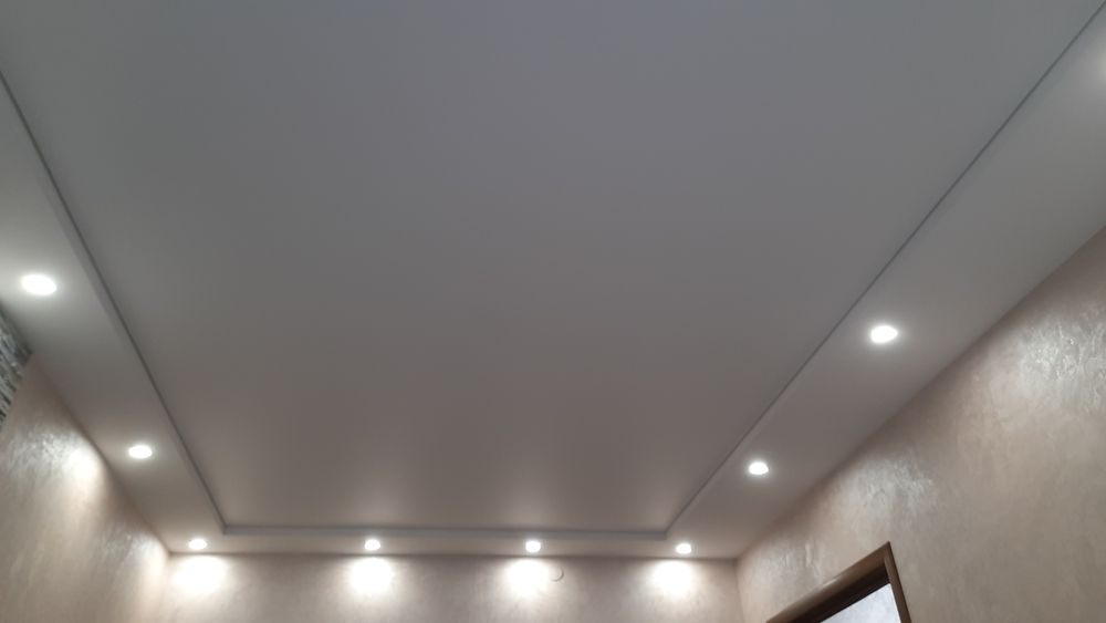 Натяжные потолки