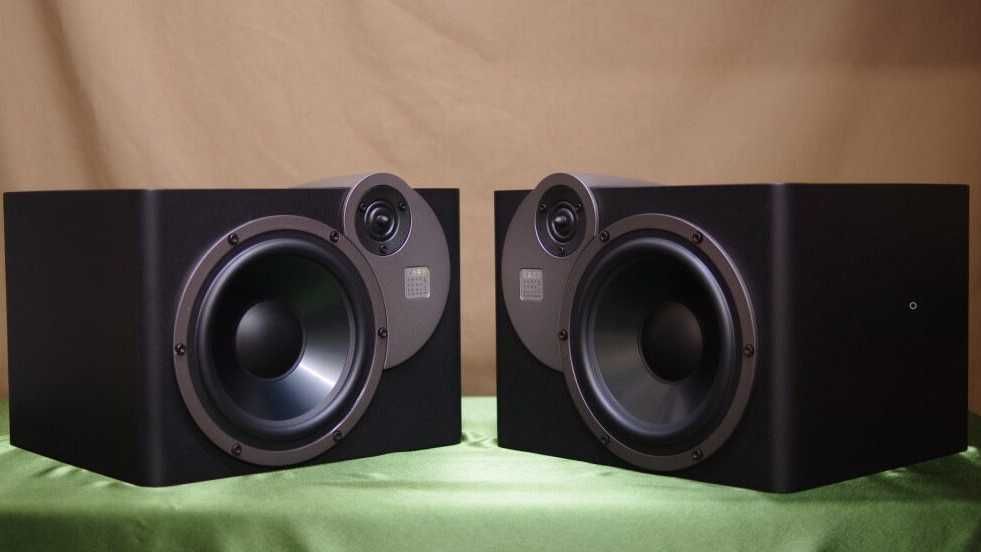 Acoustic Energy AE 22 Monitory Studyjne + Yamaha A100 wzmacniacz ns-10