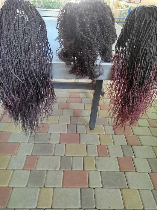 Парики с плетенными косичками