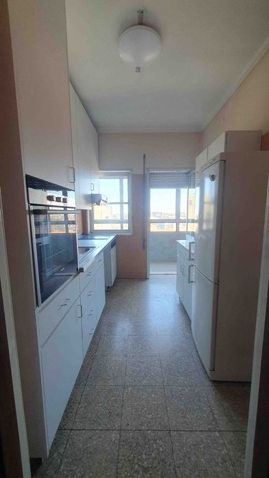 Apartamento T3+1 | Avenida Fernão Magalhães | Rua Prof. Duarte Leite