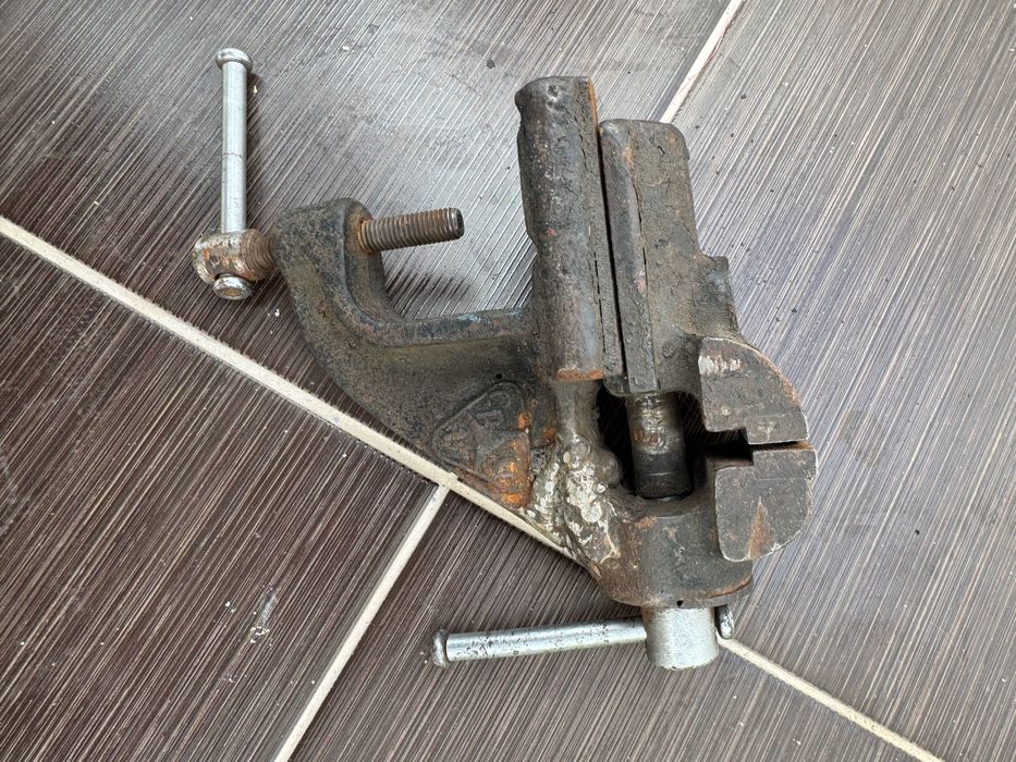 Тиски, лещата 60мм ссср