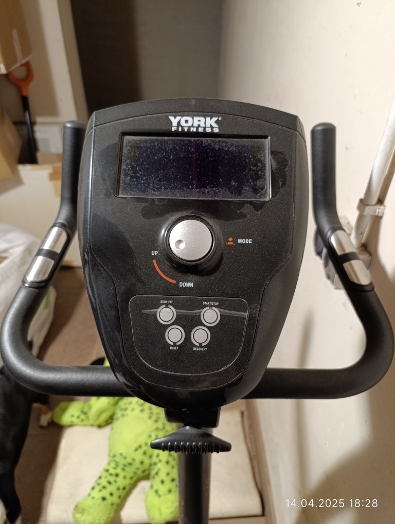 Rower stacjonarny, orbitrek