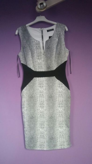 Sukienki wizytowe bardzo ładna.